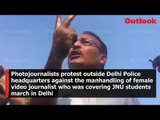 Photojournalist protest outside Delhi Police HQ against the manhandling of female video journalist