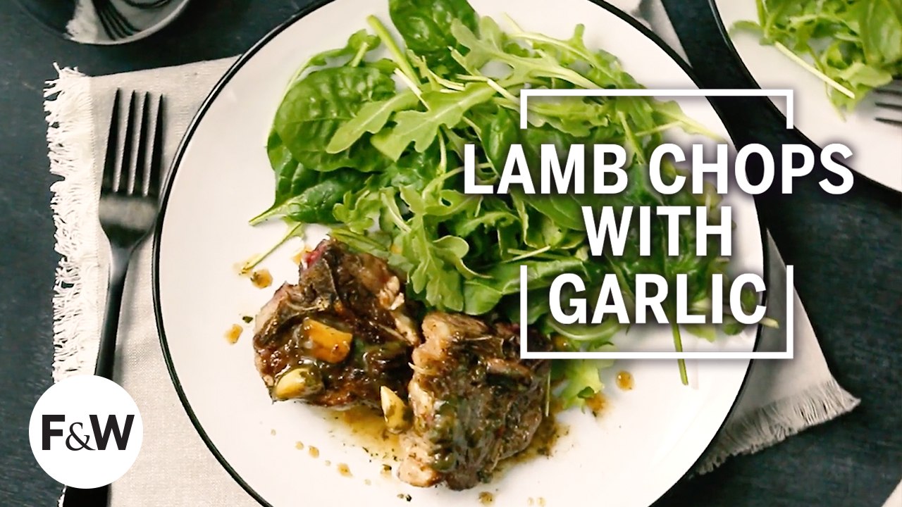 Lamb Chops Sizzled with Garlic