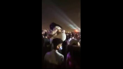 مشاهد صادمة في افتتاح موسم الرياض .. تحرش بالفتيات و رقص و مشاجرات