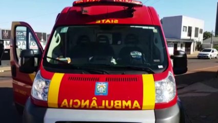 Ciclista colide contra porta de carro em Cascavel