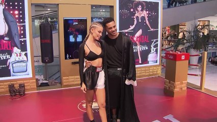 Jessica Goicoechea y Jonathan Maravilla presentan Scandal pour Homme en un ring