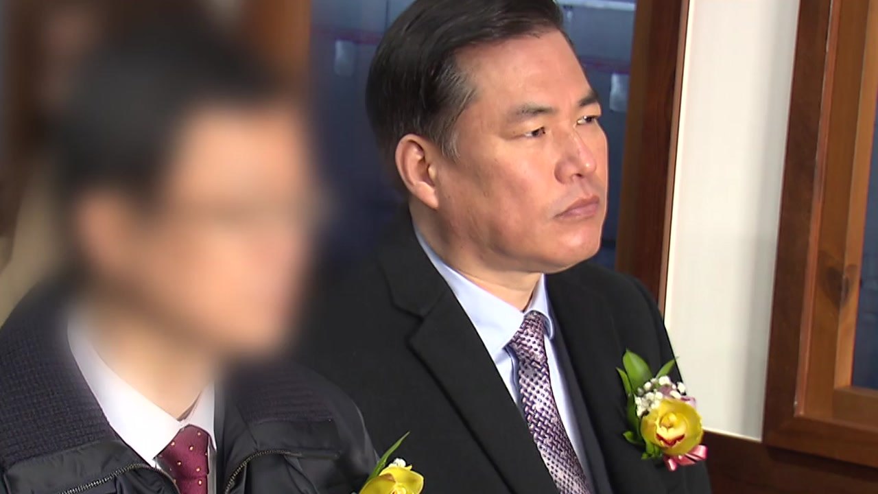 檢 유동규 배임 빼고 기소...김웅 녹취록 속 "저희"는? / YTN