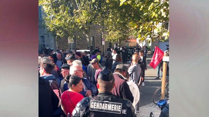 Des opposants d'Emmanuel Macron se font expulsés