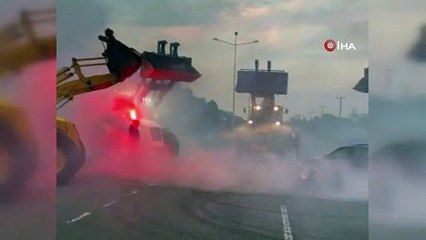 Ordu'da yolu kapatan dört kepçenin arasında drift yapan sürücüye ceza