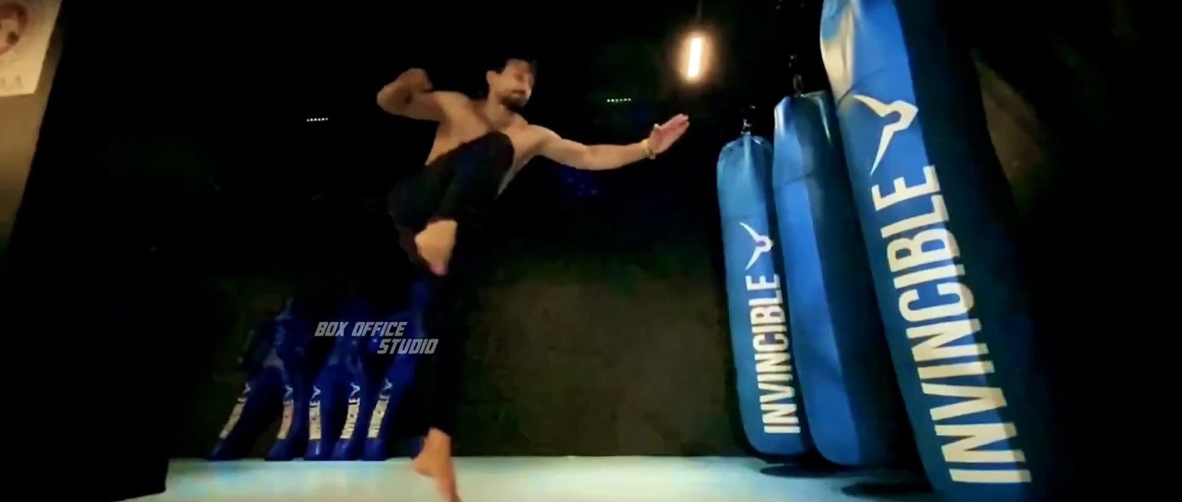 Heropanti 2 Trailer Tiger shroff Kriti sanon Tara sutaria Ahamed K