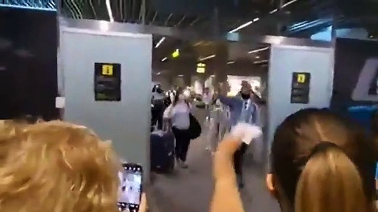 Kanarya Adaları'nda Kerem Bürsin izdihamı
