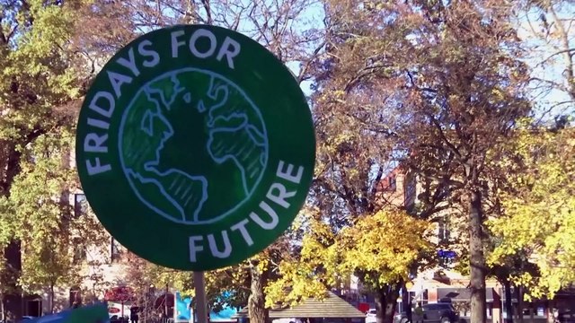 Ativistas ambientais protestam por justiça climática