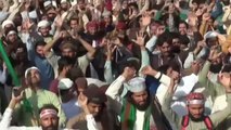 Fallecen tres policías atropellados en las protestas de un grupo islamista en Lahore (Pakistán)