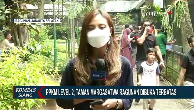 Taman Margasatwa Ragunan Kembali Dibuka, Antrean Kendaraan Terlihat Sejak Pagi