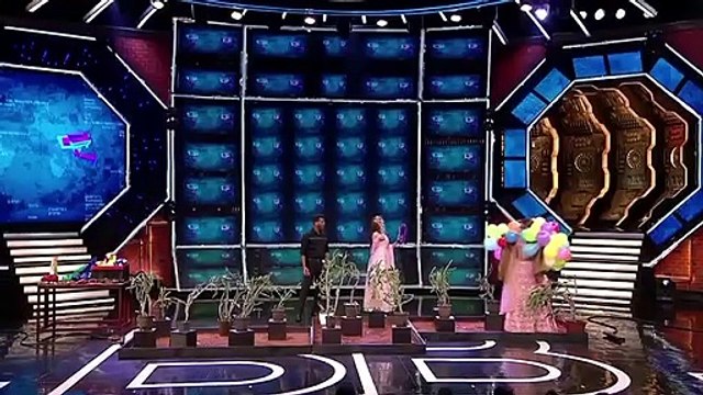 Salman Khan Played Game On Sonakshi Sinha Sai Prabhudeva At Bigg Boss House