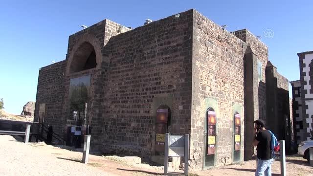 DİYARBAKIR - Tarihi İçkale'de Geleneksel Satranç Turnuvası düzenlendi