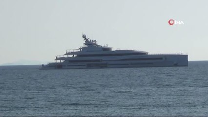 Bill Gates'in yatı Didim açıklarında demirledi