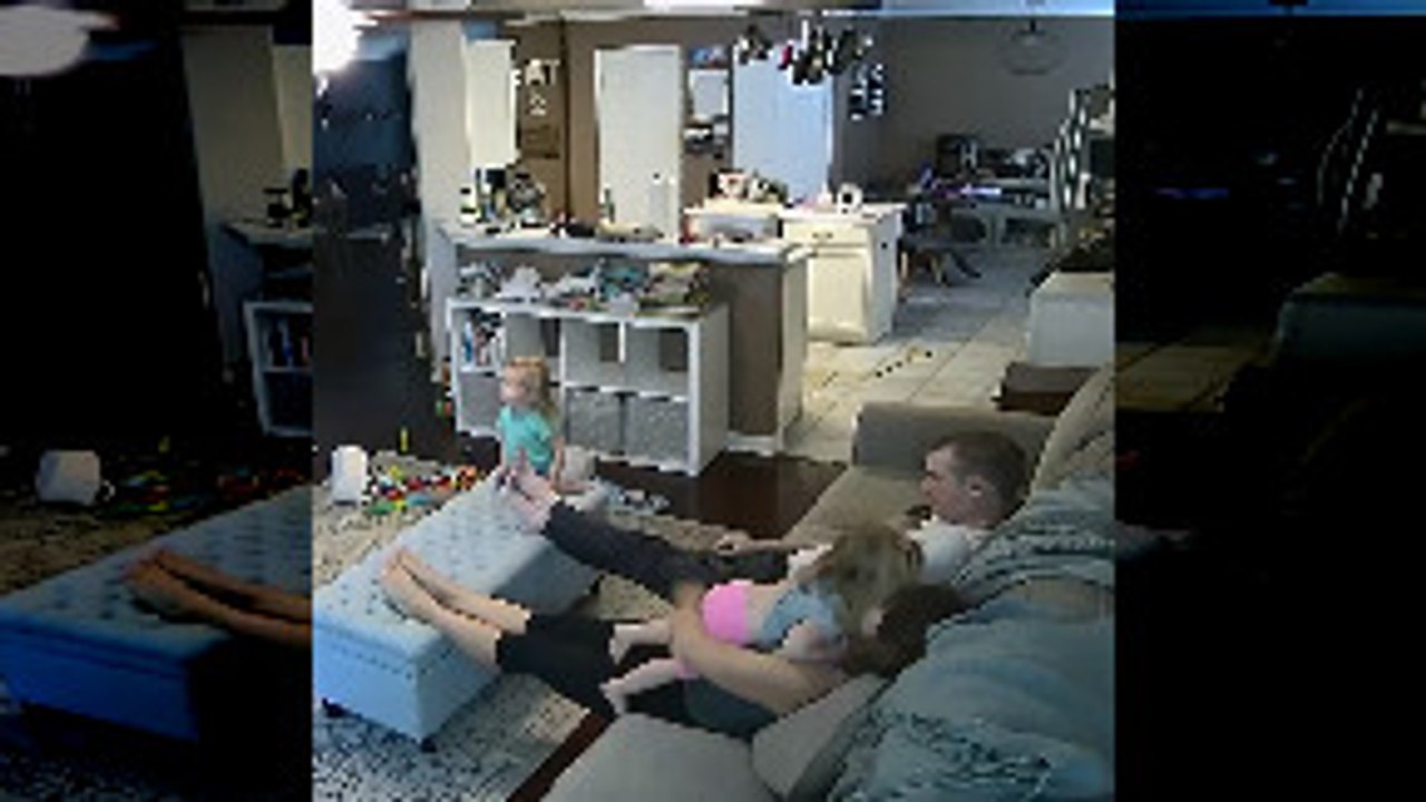 Dad’s Lightning Reflexes Save Girl From a Sore Head