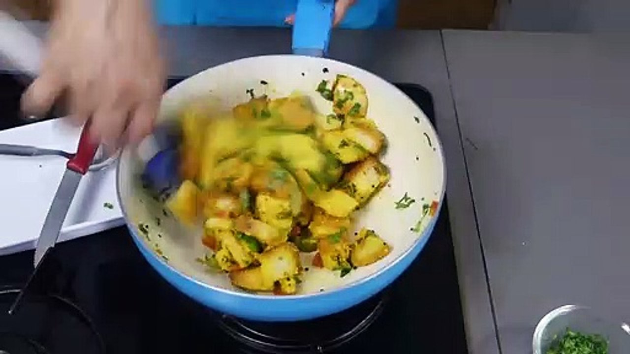 बची ब्रेड से बना आसान नाश्ता। Bread Dahi Poha | Bread Curd Upma Recipe | Bread n Veg chatpati recipe