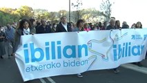 Multitudinaria marcha en San Sebastián a favor de los presos de ETA