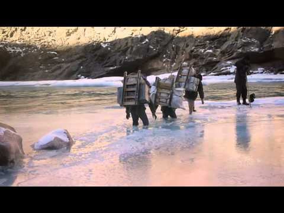 Chadar-water crossing