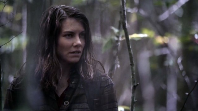 Maggie shaking hand with Negan TWD 11x07