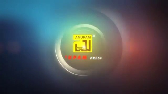 Oi Chad Mukhe Jeno ঐ চাঁদ মুখে যেন Shabnur, Shakil Khan & Riaz Andrew Kishore