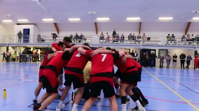 La joie des gars de l'honneur suite à la belle victoire contre lac champagne !!!