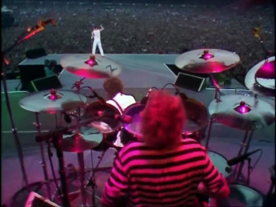 Queen - I Want To Break Free ( Live At Wembley 1986 )