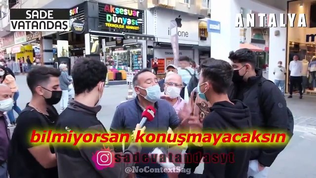 Cüzdanındaki dövizi gösteren adamdan ekonomiden dert yanan gence: Baban çalışsaydı, adam olsaydı