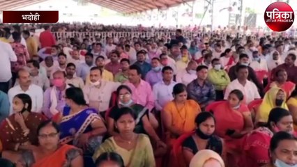 गरीब की जमीन कब्जाई को बुलडोजर खड़ा है : सीएम योगी