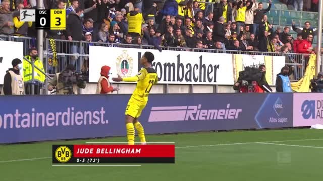 Dominant Dortmund keep pace with Bayern