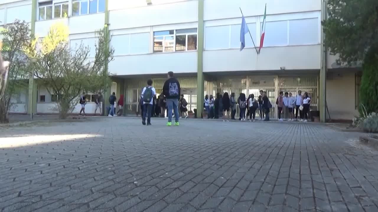 Ministero Istruzione studia valutazione professori: "non saranno pagelle"