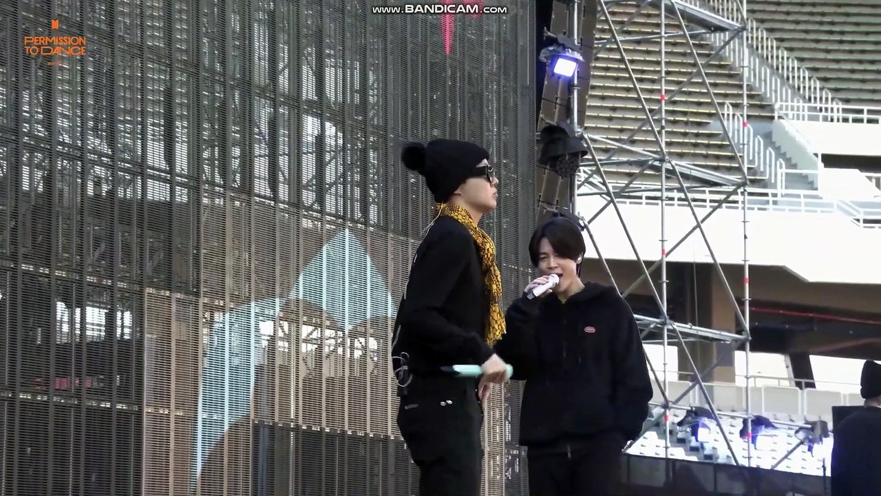 BTS - LIFE  GOES ON FULL [ HD ] ( Soundcheck )  BTS PTD ON STAGE ONLINE