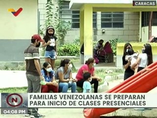Familias venezolanas se preparan para el regreso a clases 2021-2022