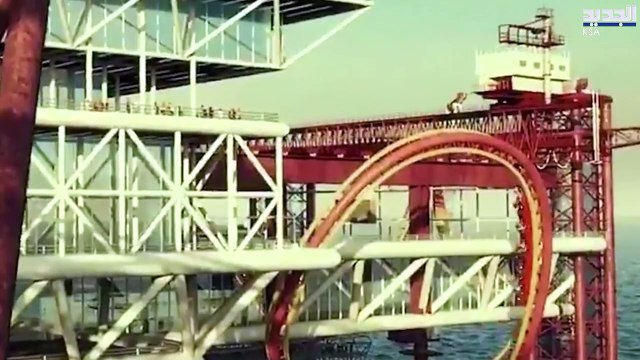 هل فكرت في القفز من فوق منصة نفط والتزحلق داخل أنبوب بترول وملاهي عالم