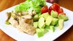Easy low carb keto recipe Chiken brest with Avocado, tomato and lettuce