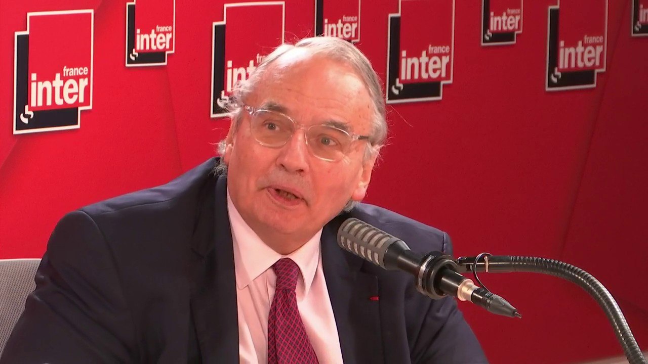 Jean-Louis Bourlanges : "Zemmour croit qu'il est la solution, alors qu'il est dans le problème : sur la fragmentation, il y a ceux qui veulent lutter contre, et il y a ceux qui jouent dans la fragmentation. Il dresse une France contre l'autre."