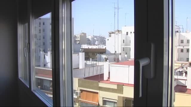 El Gobierno aprobará ayudas de 100 millones para proteger los hogares vulnerables