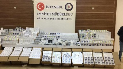 İSTANBUL'DA 84 MİLYON LİRALIK SAHTE TELEFON AKSESUARI ELE GEÇİRİLDİ