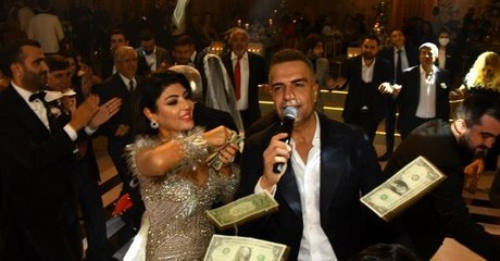 Berdan Mardini'nin sahne aldığı düğünde dolarlar hava uçuştu