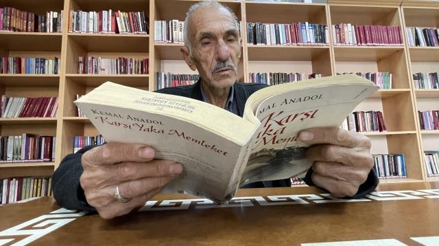 KAHRAMANMARAŞ - Edebiyat kentinin 79 yaşındaki kitap kurdu öğrencilere örnek oluyor