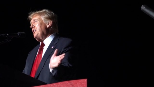 Donald Trump lance son propre réseau social Truth Social