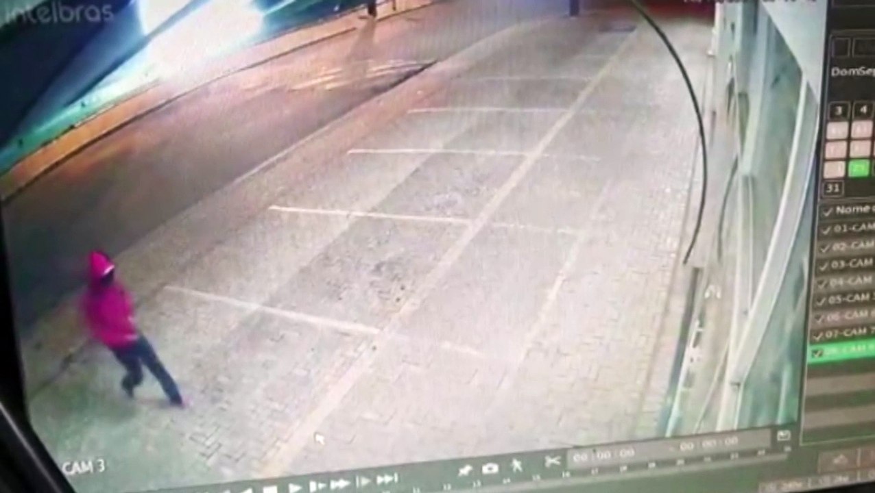 Câmeras de segurança mostram ações de bandido em Mercado no Nova Cidade