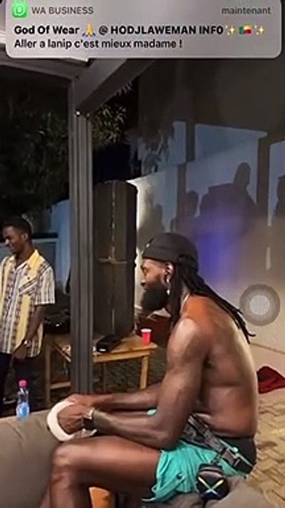 Emmanuel Adebayor ,concert privé  avec  Santrinos Raphael
