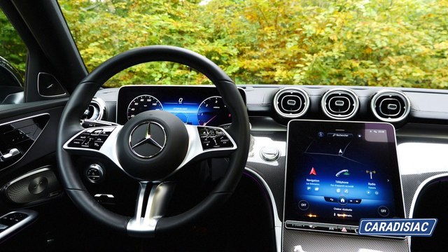 Comparatif vidéo - Mercedes Classe C vs BMW Série 3 : la guerre de 30 ans