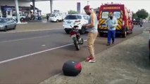 Motociclista fica ferido após colisão com Megane na Rua Ipanema