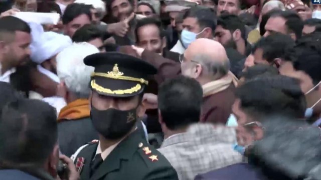 JK: Amit Shah meets crowd, shake hands with people