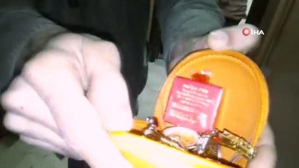 Yıkamak için aldığı halının içinden 40 bin TL değerinde altın çıktı