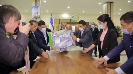 Мирзиёев переизбран на второй срок, но более 90% не набрал