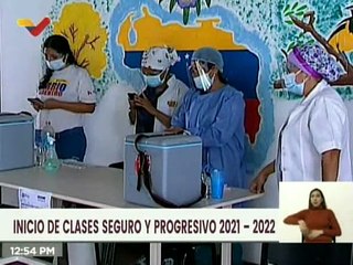 Min. Alvarado: La meta es llegar a las 5 mil escuelas publicas y privadas para la vacunación masiva