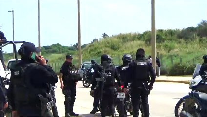 Derrapa MOTOPATRULLERO de la Estatal en el Malecón Costero de COATZACOALCOS