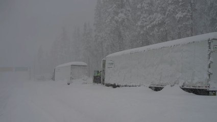 Feet of snow causes a travel nightmare in the Sierra Nevada
