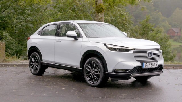 2021 Honda HR-V e:HEV Design in White
