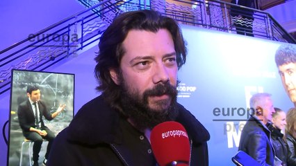 Álvaro Morte se deshace en elogios con Alec Baldwin